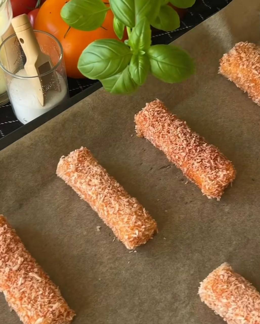 Цю сирну закуску люблять їсти усі: готується легко та швидко